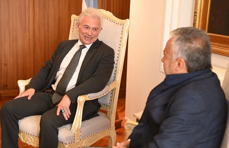 Alfredo Cornejo junto a Ramón Blecua Foto: Prensa Gobierno de Mendoza