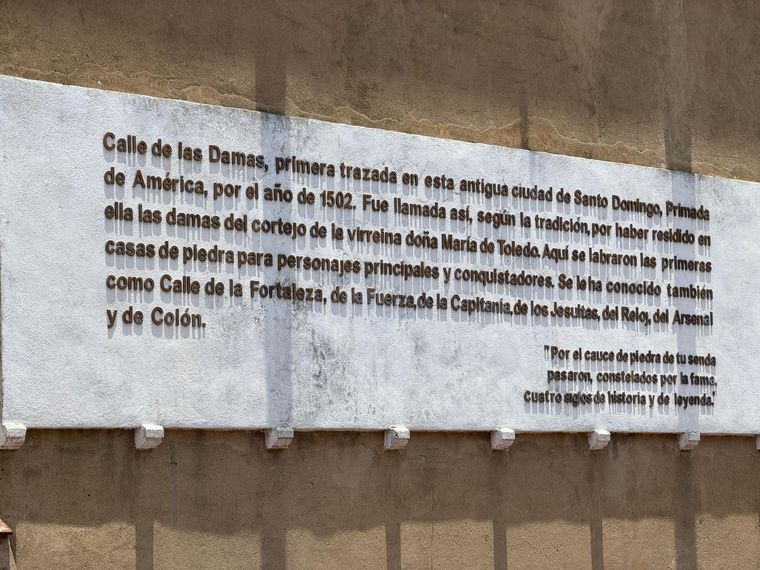 Calle Las Damas, una parada obligada en Santo Domingo. Calle Las Damas, una parada obligada en Santo Domingo.