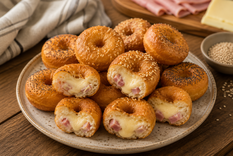 Innová con una de las recetas tendencia: mini donas de jamón y queso para ganar el corazón de todos