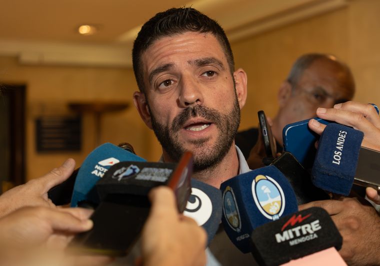 Hernán Amat, el director general de Relaciones con la Comunidad. Hernán Amat, el director general de Relaciones con la Comunidad.