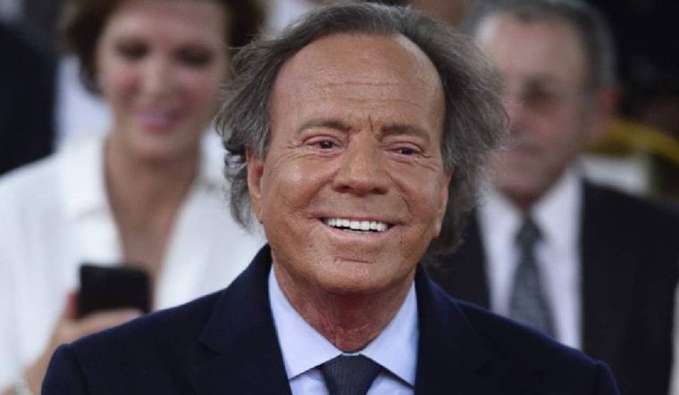 Julio Iglesias cumplirá 80 años el próximo sábado.