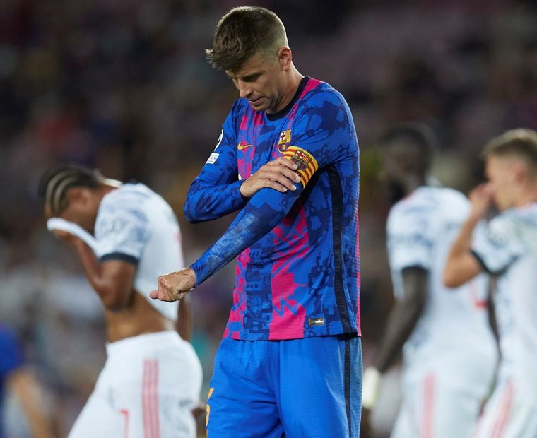 El defensor lamentó la dura derrota del Barça Foto: EFE