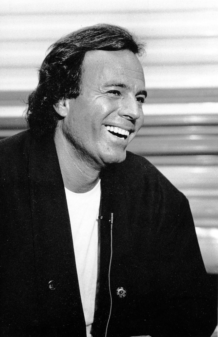 En los planes de Julio Iglesias no estaba ser un músico exitoso.