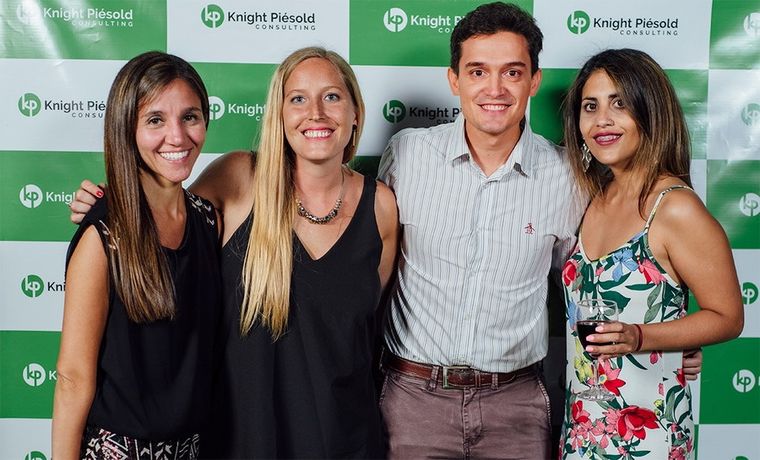 Florencia Tosi, Ana Passardi, Facundo Bastías y Micaela Arcana.