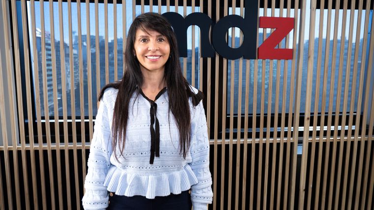 La diputada nacional y candidata a senadora de La Libertad Avanza Lorena Villaverde en la redacción de MDZ.