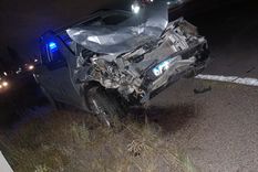 Dos vehículos involucrados en el impactante accidente.