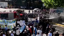 Tensión entre manifestantes y Gendarmería frente al Congreso durante el tratamiento del presupuesto 2026. Tensión entre manifestantes y Gendarmería frente al Congreso durante el tratamiento del presupuesto 2026.