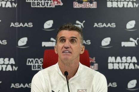 Vagner Mancini, DT del Bragantino, se lamentó por la derrota agónica ante River por Copa Sudamericana.