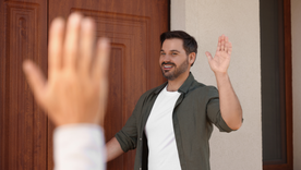 ¿Cómo es la forma correcta de saludar por la mañana? La respuesta en la nota. ¿Cómo es la forma correcta de saludar por la mañana? La respuesta en la nota.