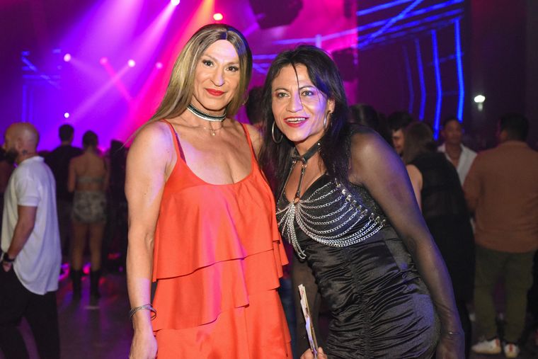 Ivana Racca y Agostina luciendo frescas. Ivana Racca y Agostina luciendo frescas.