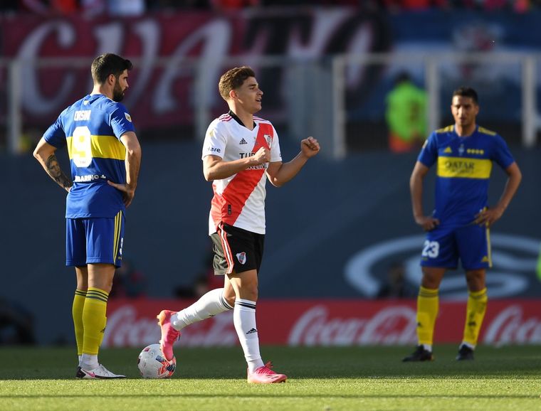 Julián Álvarez marcó por duplicado ante Boca. Foto: Télam