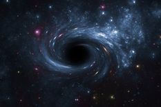 El monstruoso agujero negro que se traga un sol cada dos días