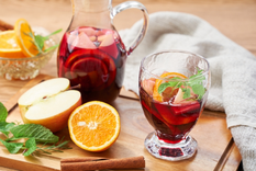 Infaltable en reuniones: receta de sangría de vino tradicional. Infaltable en reuniones: receta de sangría de vino tradicional.