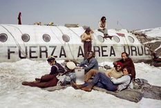 La travesía a caballo hasta el Valle de las Lágrimas dura 5 días. Foto: Fotograma La Sociedad de la Nieve