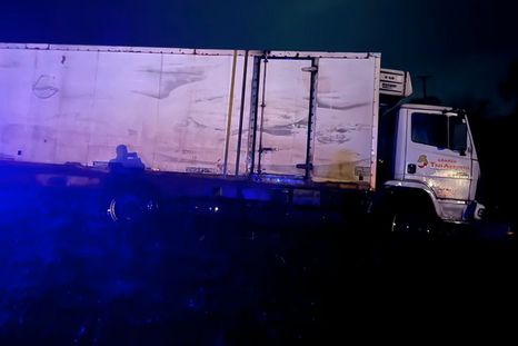 Suman siete los muertos en el trágico accidente vial con un choque frontal entre un auto y un camión en la ruta 192.