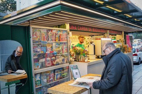 Los puestos de diarios podrán encargarse de la entrega de correspondencia, papelería, paquetería, productos de e-commerce, así como también de tarjetas de crédito, débito, DNI y pasaportes. Los puestos de diarios podrán encargarse de la entrega de correspondencia, papelería, paquetería, productos de e-commerce, así como también de tarjetas de crédito, débito, DNI y pasaportes.