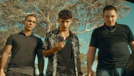 Luego mira la serie. Luego mira la serie.