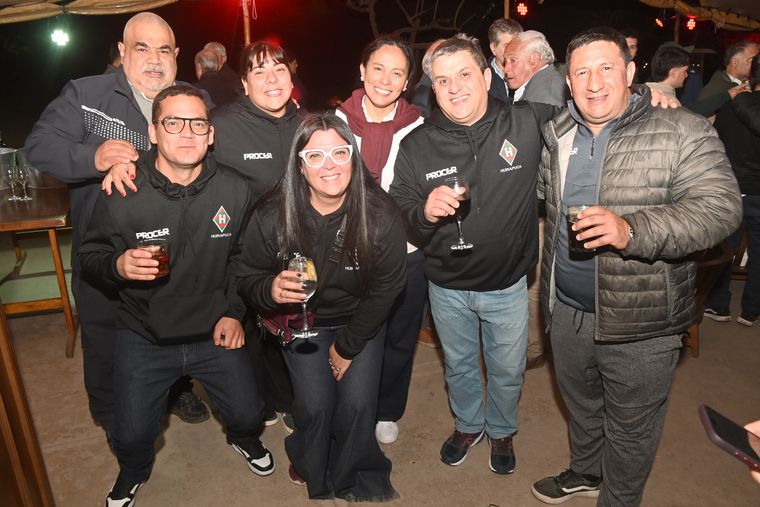El staff de Huirapuca Tucumán también disfrutó de la cena de recepción de la primera edición del Lupín Lizarraga. El staff de Huirapuca Tucumán también disfrutó de la cena de recepción de la primera edición del Lupín Lizarraga.