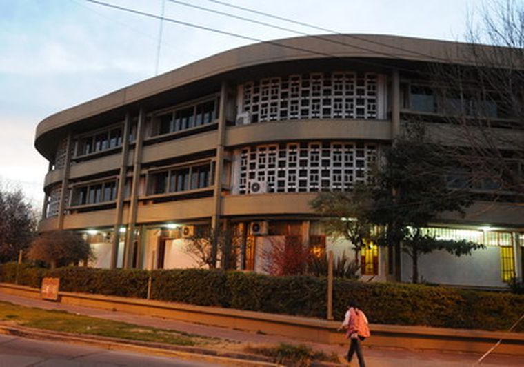 El Magisterio es uno de los seis colegios de la UNCuyo. Foto: Alf Ponce / MDZ El Magisterio es uno de los seis colegios de la UNCuyo. Foto: Alf Ponce / MDZ