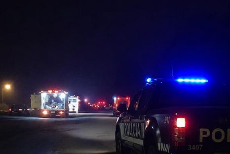 Personal policial y equipos de emergencia trabajaron en la base petrolera tras la explosión (foto ilustrativa). Personal policial y equipos de emergencia trabajaron en la base petrolera tras la explosión (foto ilustrativa).