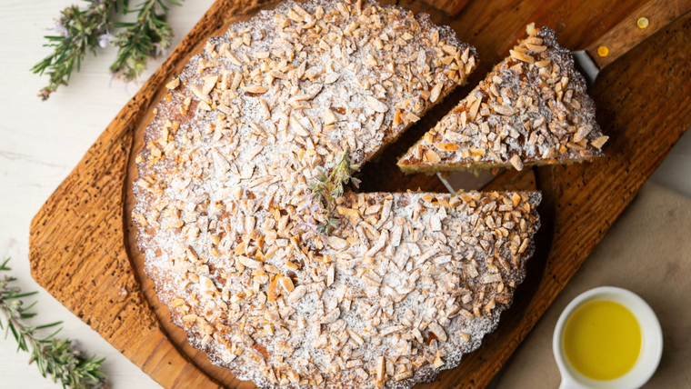 Este bizcocho de almendras lo puedes lograr con esta receta