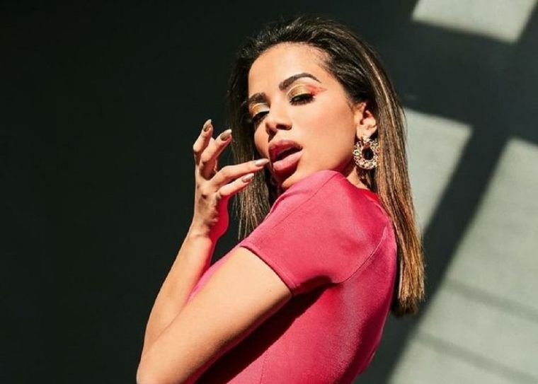 Anitta reveló qué haría ante una producción de fotos hot.