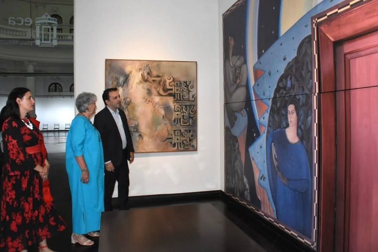 La Embajada de México realizó la donación de una réplica a escala de una obra de Roberto Montenegro, que se puede ver en el ECA Eliana Molinelli.