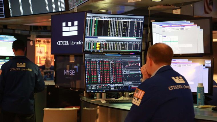 Los mercados financieros se muestran muy volátiles en medio de las noticias que llegan desde Medio Oriente.