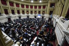 Más de 600 radicales firmaron un documento, a horas de la sesión especial en Diputados para avalar o rechazar el veto de Javier Milei a la ley de movilidad jubilatoria. Foto: Juan Mateo Aberastain/MDZ Más de 600 radicales firmaron un documento, a horas de la sesión especial en Diputados para avalar o rechazar el veto de Javier Milei a la ley de movilidad jubilatoria. Foto: Juan Mateo Aberastain/MDZ