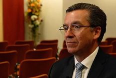 Rezamos juntos, lloramos juntos, dice el representante de la comunidad Michael Tsifidaris.