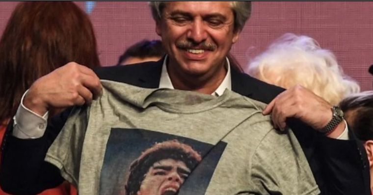 Alberto Fernández confesó su amor por Argentinos Juniors y la idolatría por Maradona. (Foto Clarín)