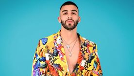 Manuel Turizo protagonizó una controversial foto con su madre.