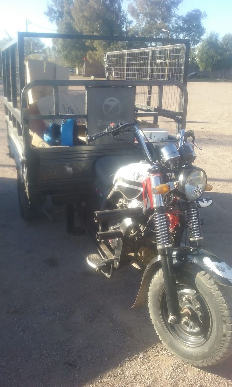 El vehículo que utilizaban los ladrones de rejas