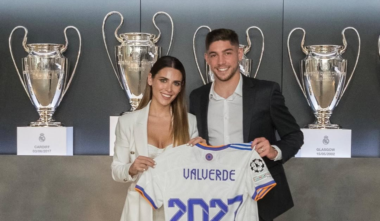 La argentina Mina Bonino y el uruguayo Fede Valverde.