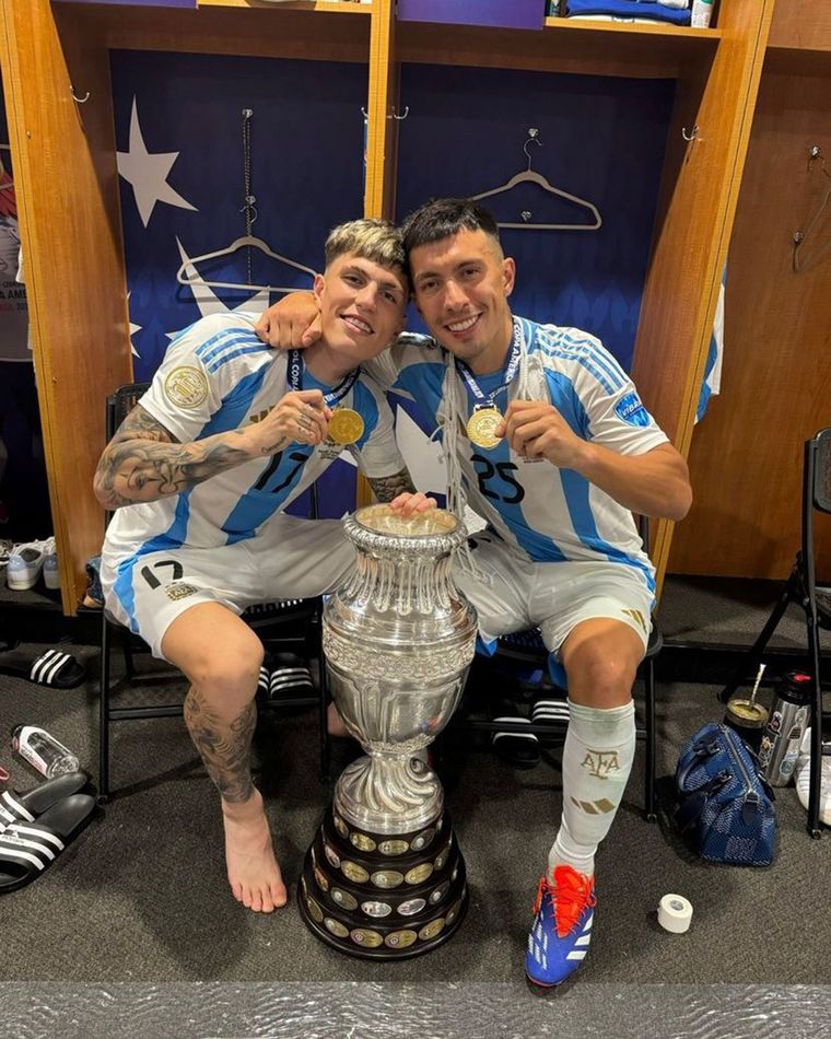 El mensaje de Garnacho a Lisandro Martínez tras la lesión del defensor. Foto: @ManUtd