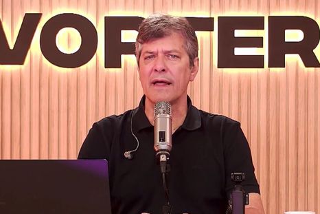 Mario se va. Mario se va.