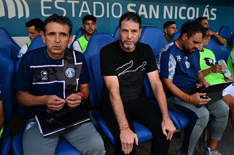 De Paoli se conforme con el rendimiento de su equipo. Foto: Télam