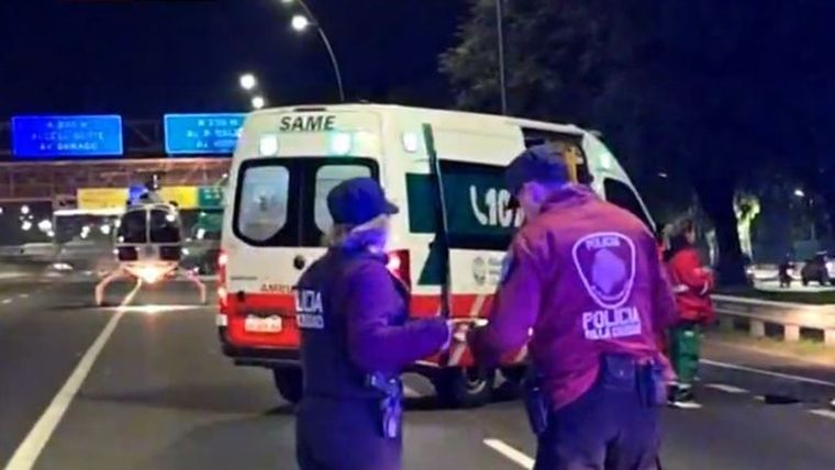 Según el reporte de identidad del hombre fallecido, se trata del Inspector de la Policía de la Ciudad de Buenos Aires, Mario David Silveria.