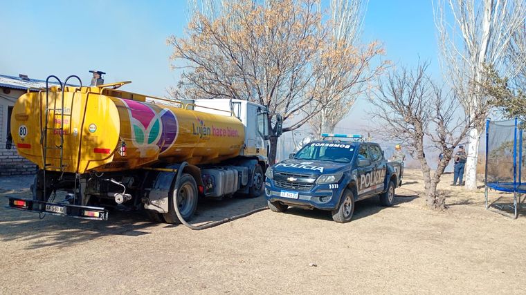 El incendio fue controlado por los bomberos de Luján