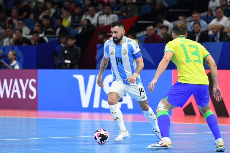 Brasil extendió su dominio en el futsal tras superar a Argentina. Foto: @Argentina