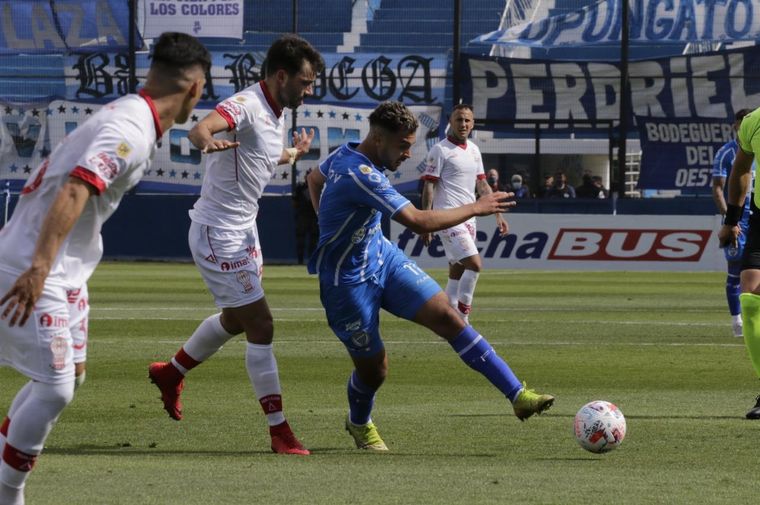 Ojeda, el autor del gol del Tomba. Foto: Godoy Cruz