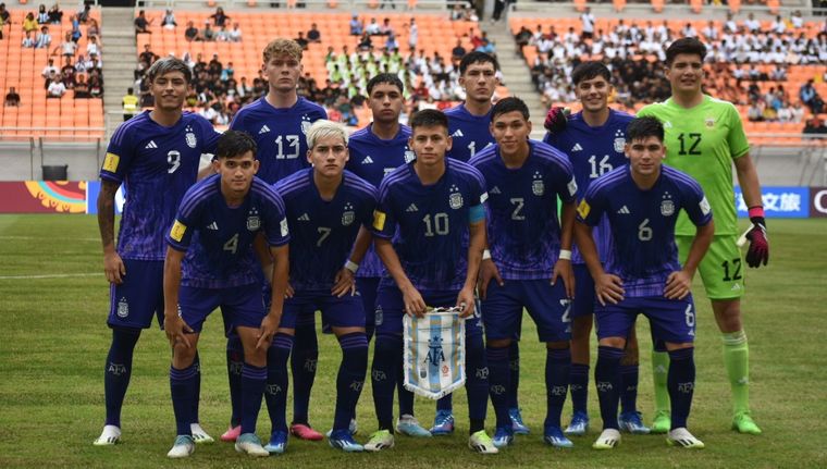 La Selección argentina espera rival para octavos. Foto: @Argentina