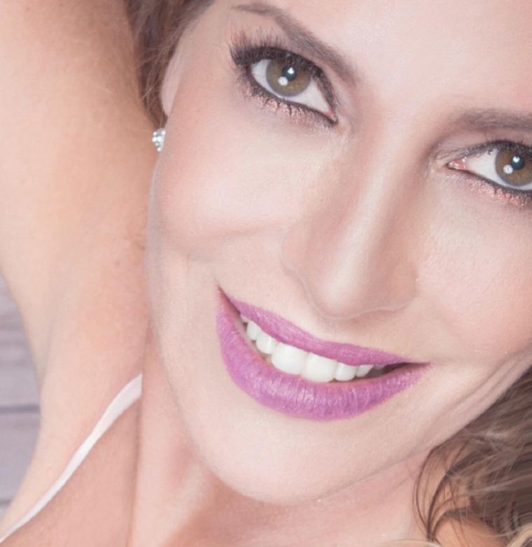 Mónica Ayos Mónica Ayos encanta en la red Foto: Instagram