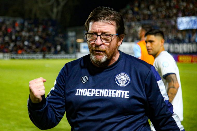 Berti y un puño apretado. Foto: Fabián Salamone / MDZ