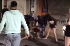 El hecho ocurrió a la salida del boliche Sara en la avenida Pellegrini y Maipú. Foto: Captura de pantalla El hecho ocurrió a la salida del boliche Sara en la avenida Pellegrini y Maipú. Foto: Captura de pantalla