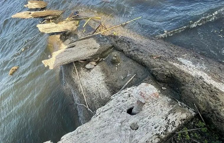 Pensaban que era solo madera flotando, pero resultó ser mucho más Foto: Triglav Exploration and Search Group via the Mazovian Voivodeship Conservator of Monuments