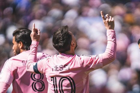 Con un doblete de Lionel Messi, el Inter Miami le ganó 3-2 a Colorado Rapids. Con un doblete de Lionel Messi, el Inter Miami le ganó 3-2 a Colorado Rapids.