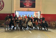 Los miembros del Club Universitario Bahía Blanca iniciaron a recibir donaciones el domingo 9 de marzo Foto: Gentileza Josefina Calio / Club Universitario Bahía Blanca