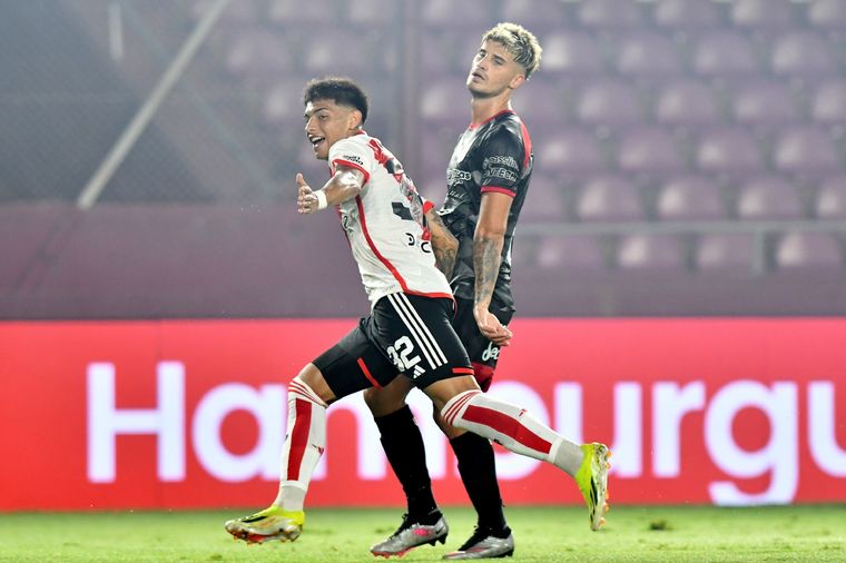 El juvenil marcó el primer gol de su carrera como profesional. Foto: Télam