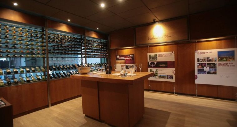 El salón del vino de la Municipalidad de la Ciudad de Mendoza.